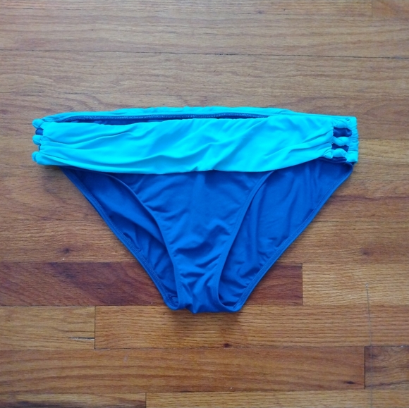 EUC Ladies Blue Two-Piece Ralph Lauren Bikini Swimsuit 12 - Picture 6 of 13